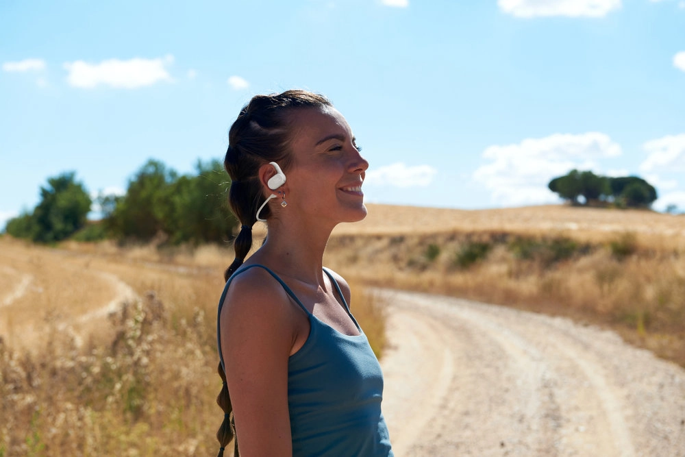 A JBL Soundgear Sense nyitott fülessel hallani a külvilágot