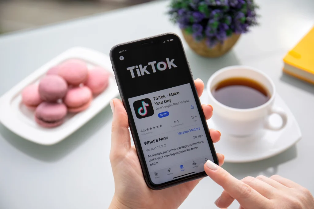 A TikTok magyar szemmel – Miért pörög ennyire ez az app, és meddig tarthat a lendület?