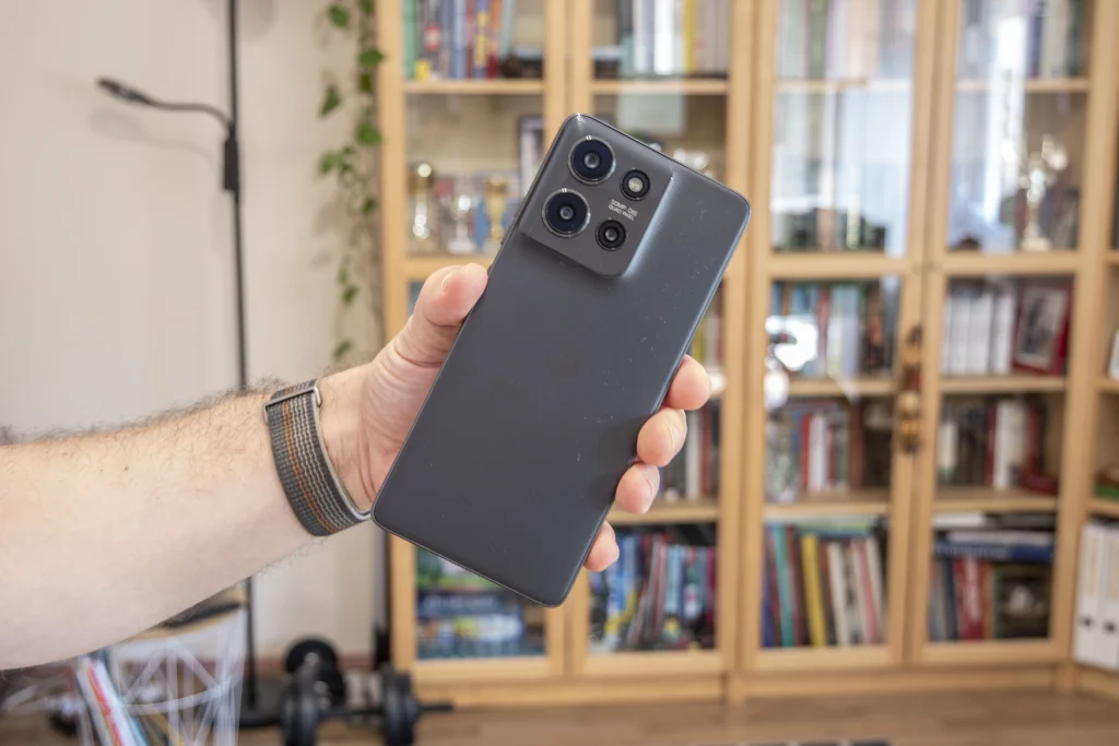 Motorola Moto G75 5G okostelefon teszt